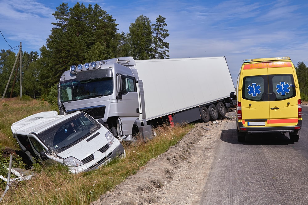 You are currently viewing 10 Key Steps To Take After A Truck Accident